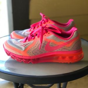 ! MOVING SALE ! Neon Pink Nike Air Max
